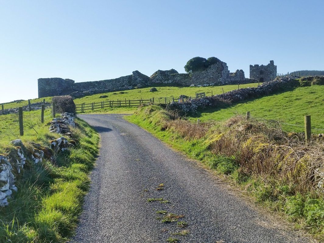 Moygara Castle on the Ireland Way Hiking Trail